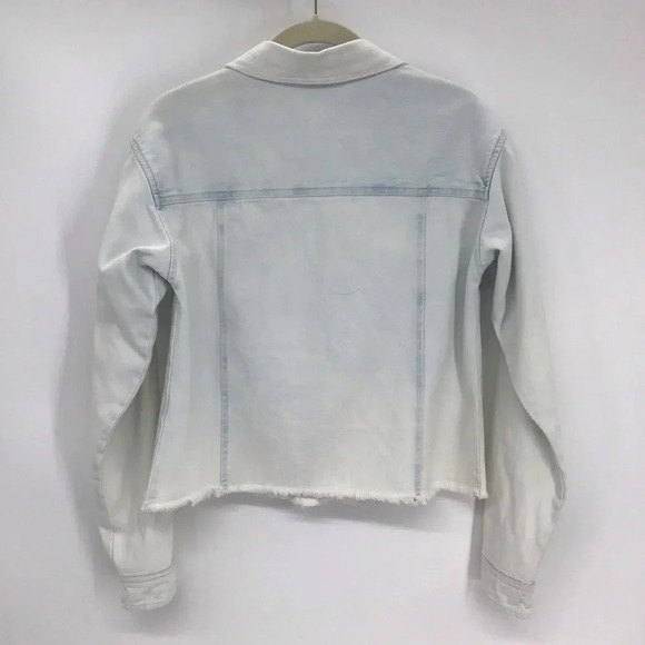 Chelsea & Violet Cropped Raw Hem Denim Jacket Lt Blue NWT Size XS - Picture 2 of 9